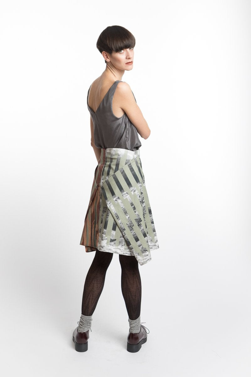 Skirt Modifiable Leaves / Ice