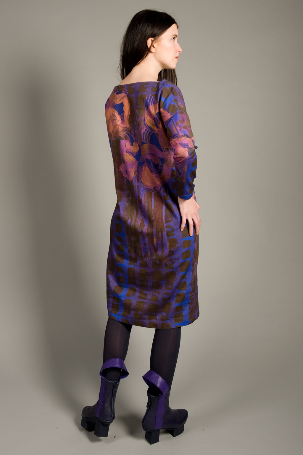 loose cut printed dress