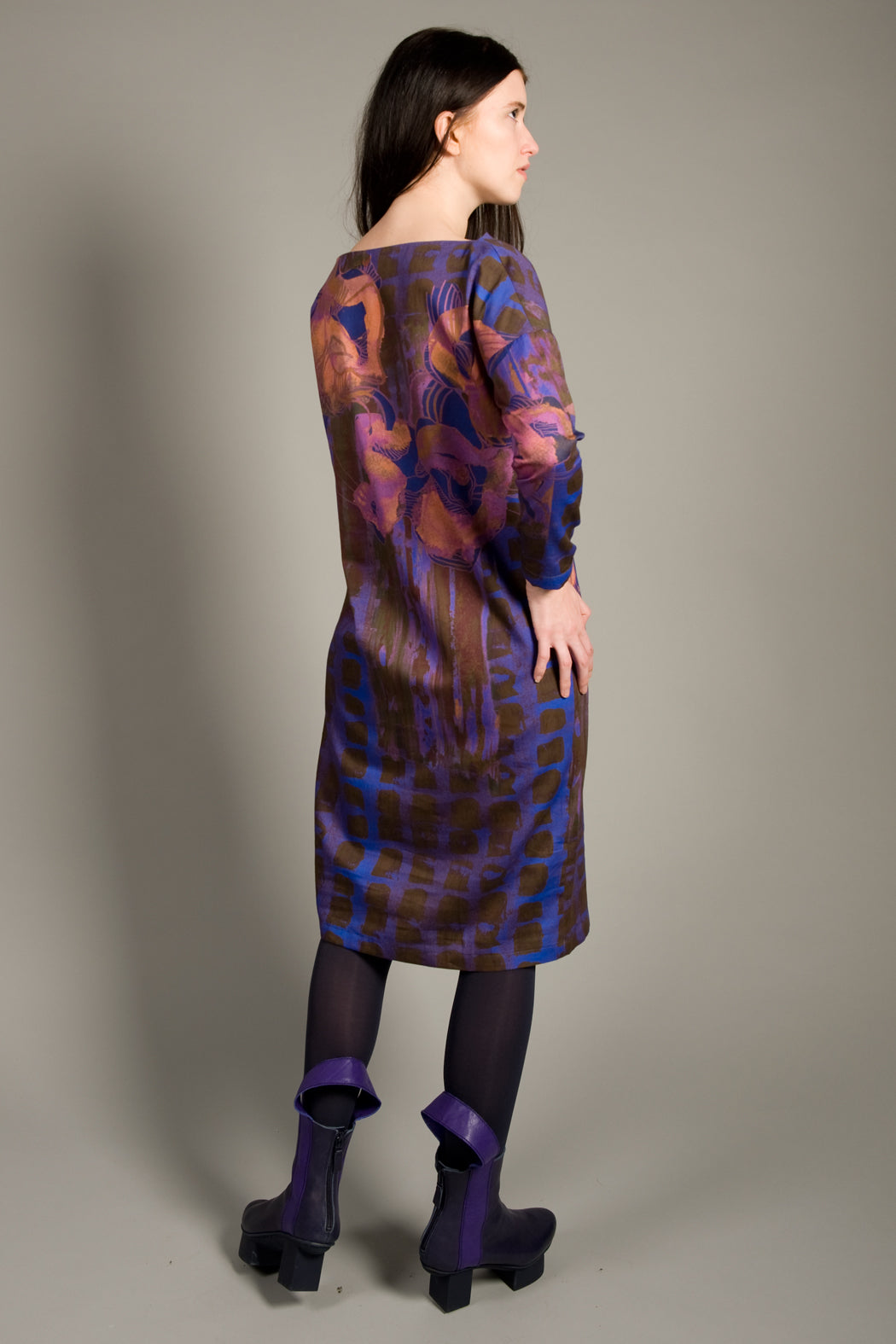 loose cut printed dress