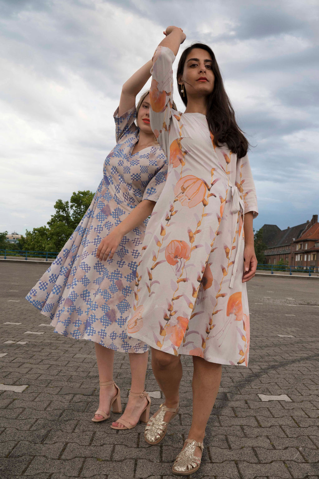Florales Sommerkleid Knielang CLARA KAESDORF