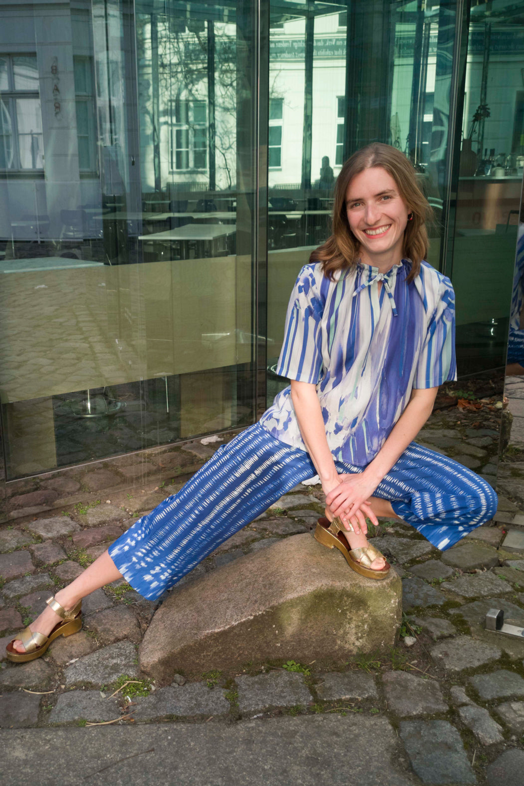 weite Sommerhose blau gemustert aus Bio-Baumwolle