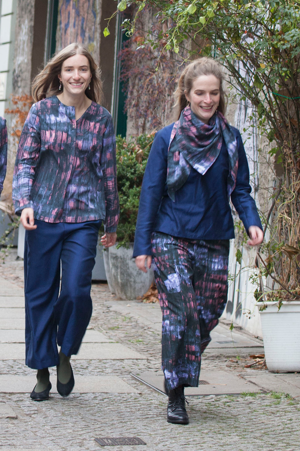 dark blue wool blouse made by clara kaesdorf