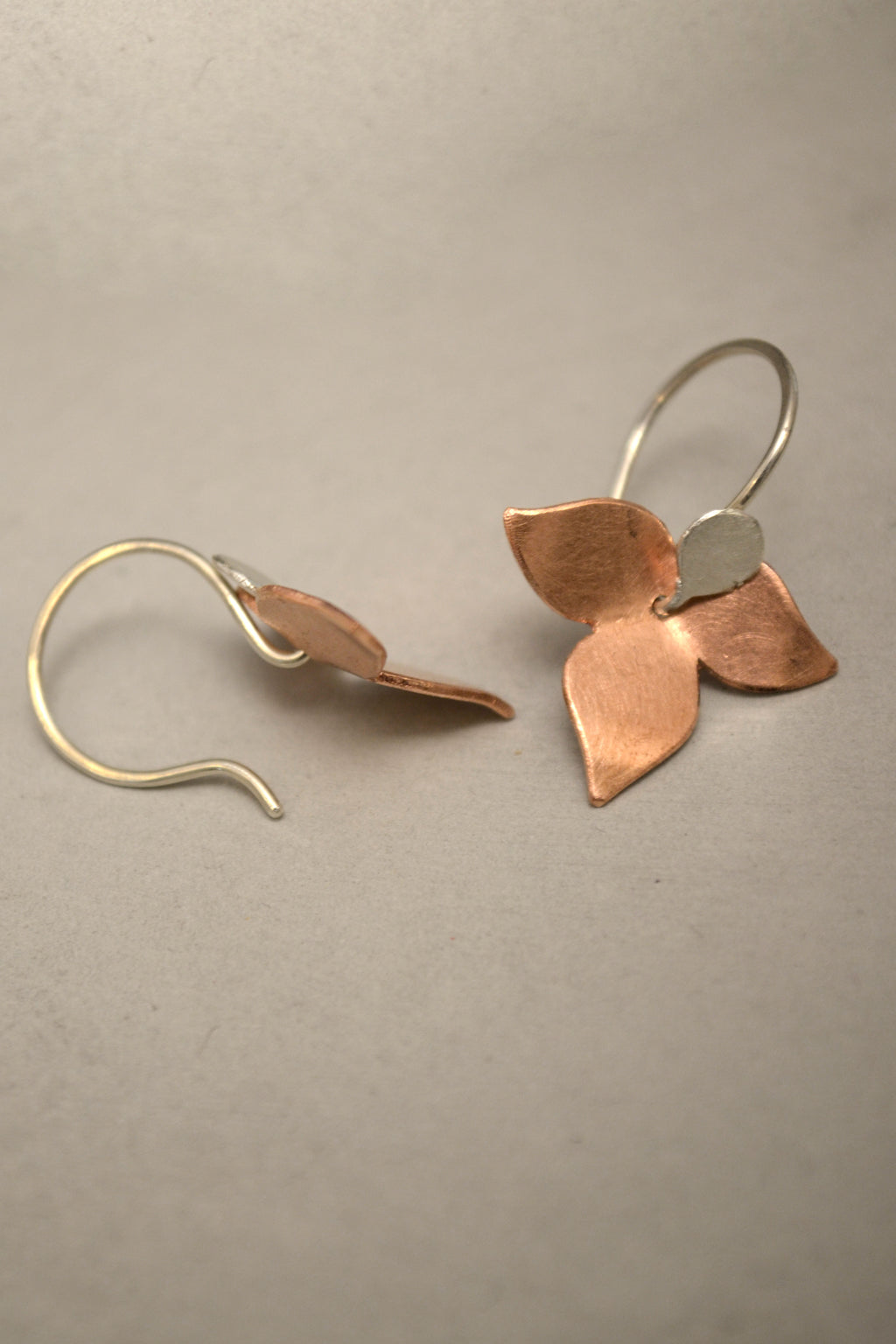 Floral Earrings Copper and Silver by Carolina Lutz