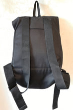 Laden Sie das Bild in den Galerie-Viewer, Black Organic Cotton Backpack Catamaran