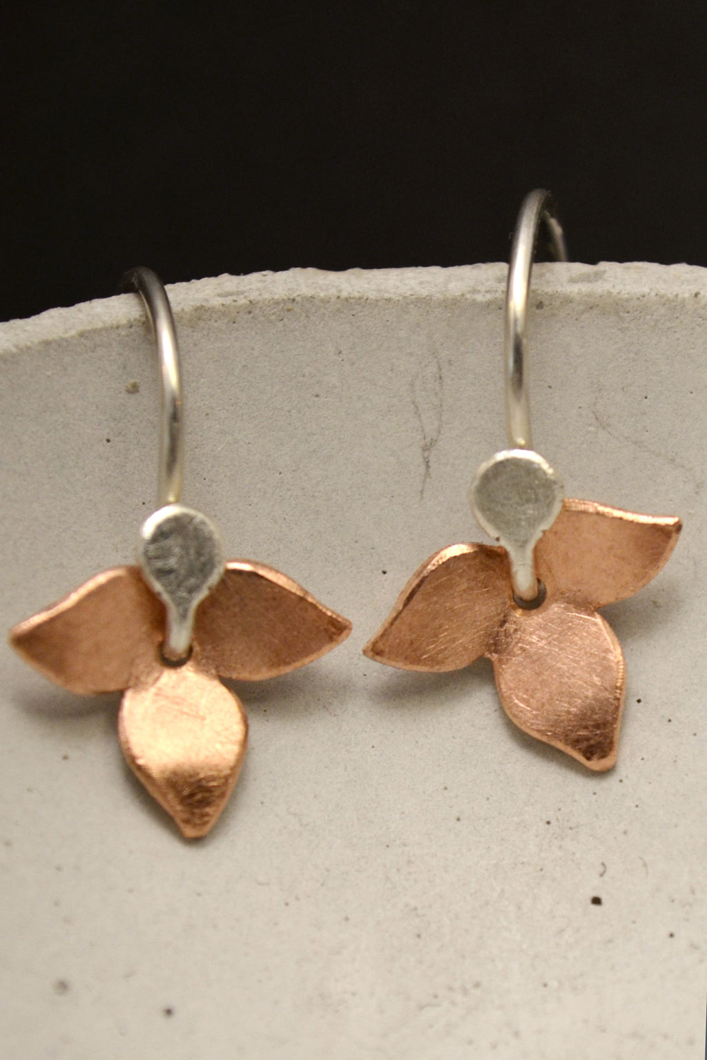 Floral Earrings Copper and Silver by Carolina Lutz